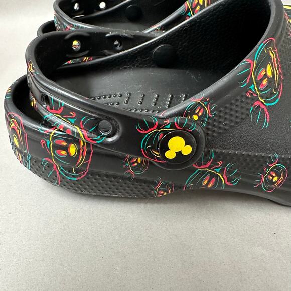 Crocs Disney Mickey Halloween Glow In The Dark Classic Clog Womens size 9 Mens 7 - Picture 7 of 16